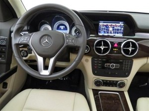 מרצדס GLK קלאס יד 2, סביבת הנהג