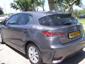  לקסוס CT200H יד 2 - מבט מאחור